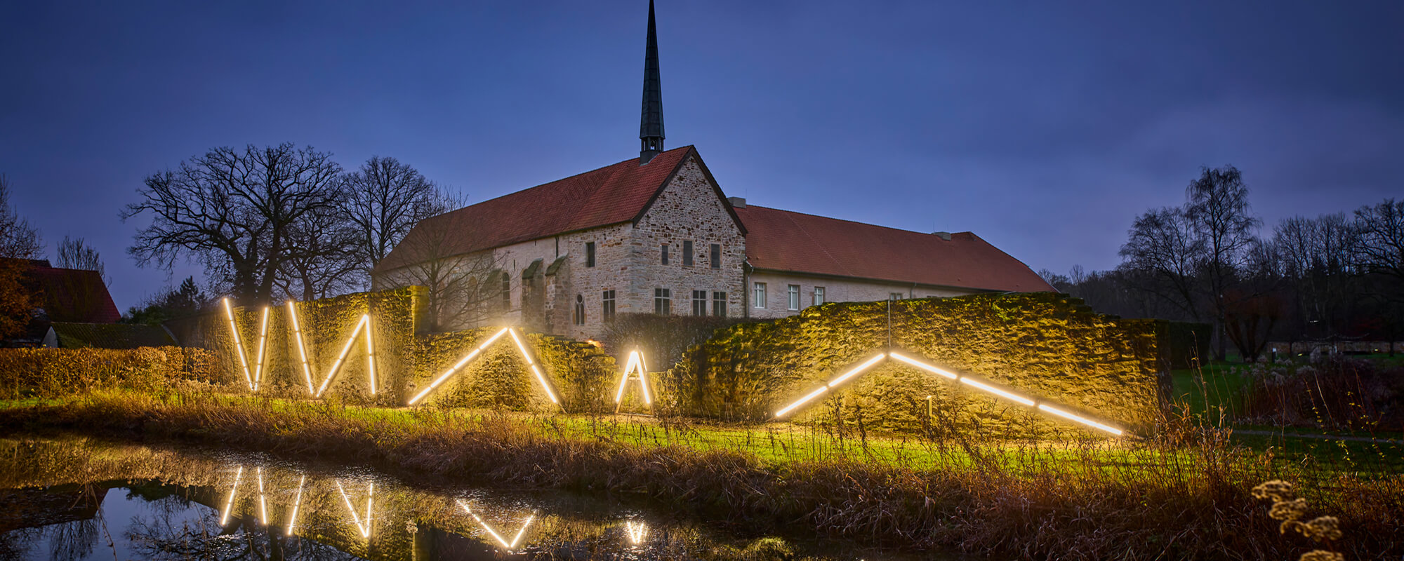 Winterlicht Installation Tim Roßberg am DA, Kunsthaus Kloster Gravenhorst