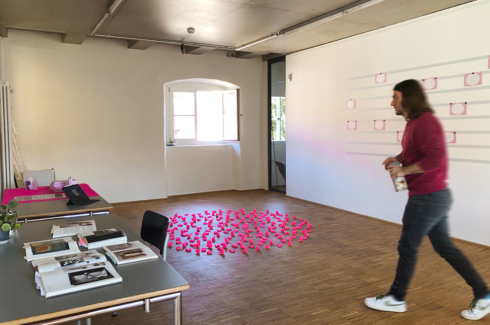 Stipendiat Lukas Sünder im Atelier, DA, Kunsthaus Kloster Gravenhorst